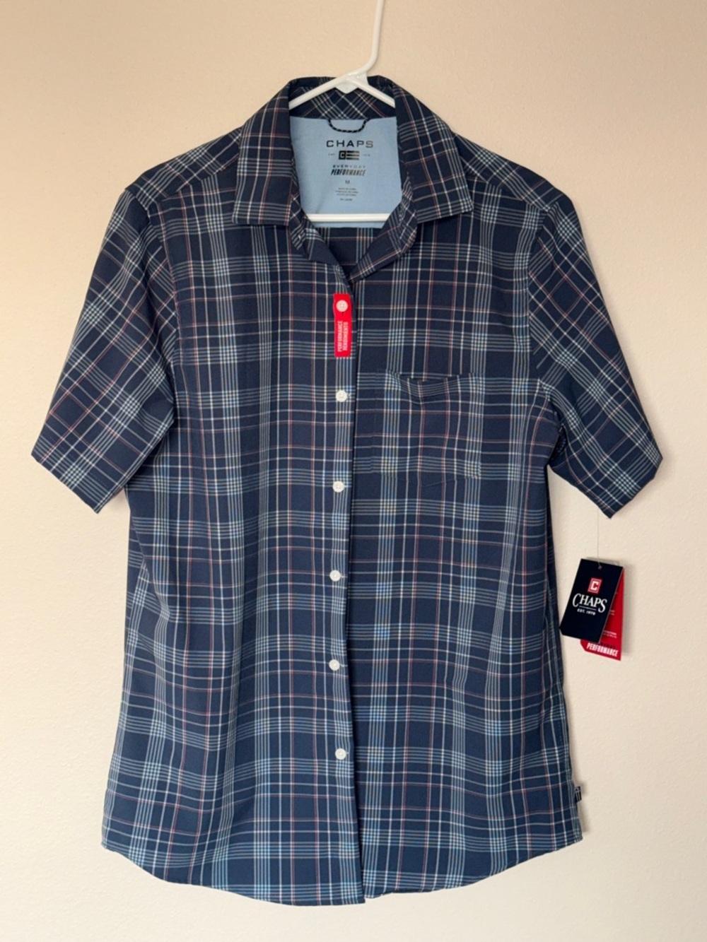 Chaps Everyday Performance button down, Size Medium